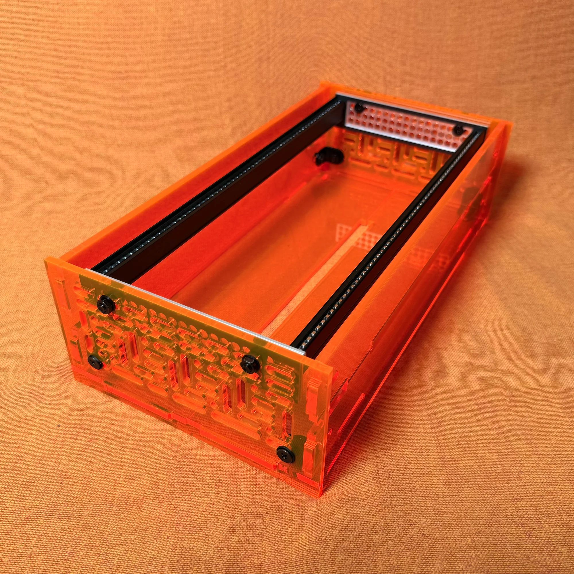 ZB60 Orange 03